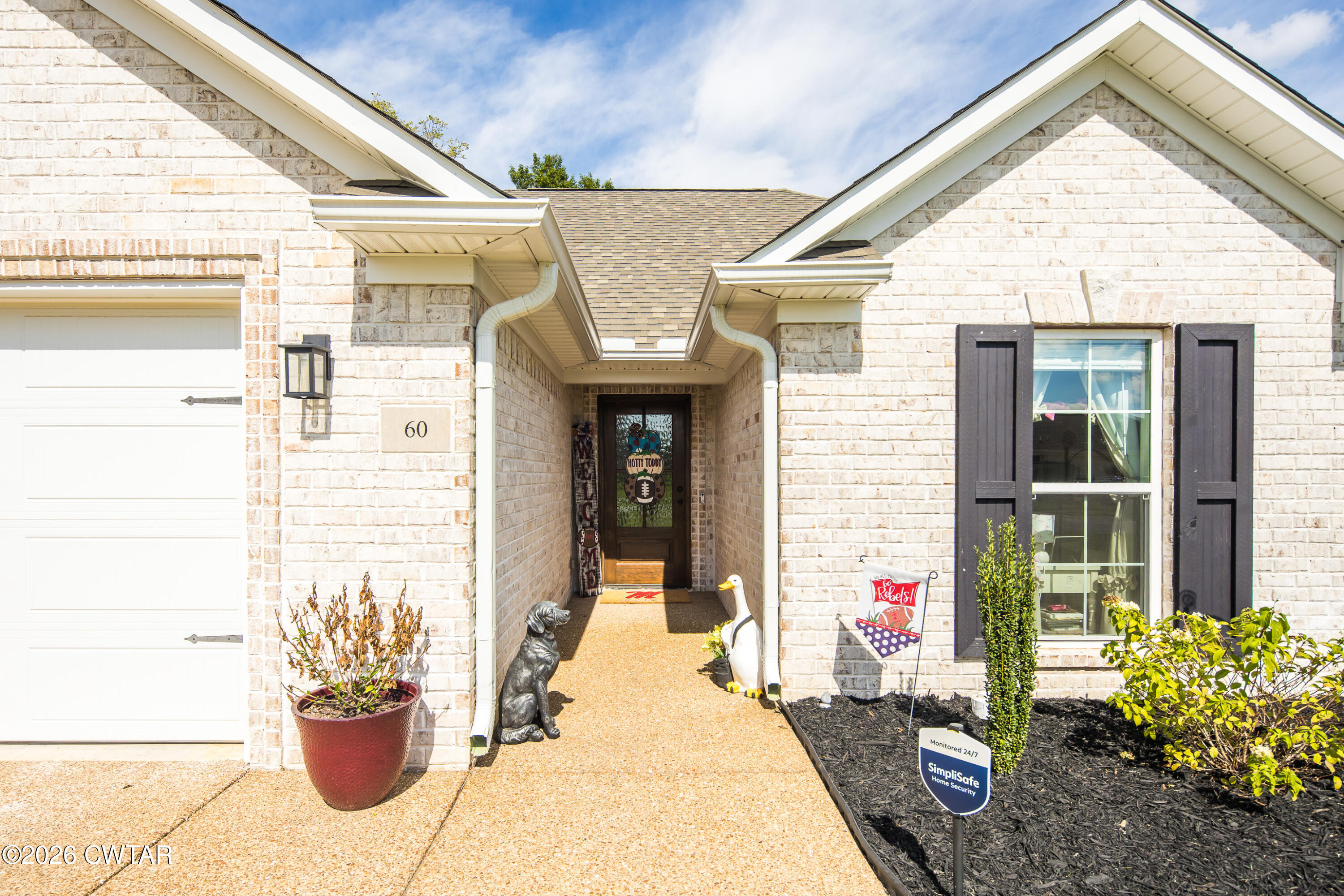 60 Golden Brooke Drive