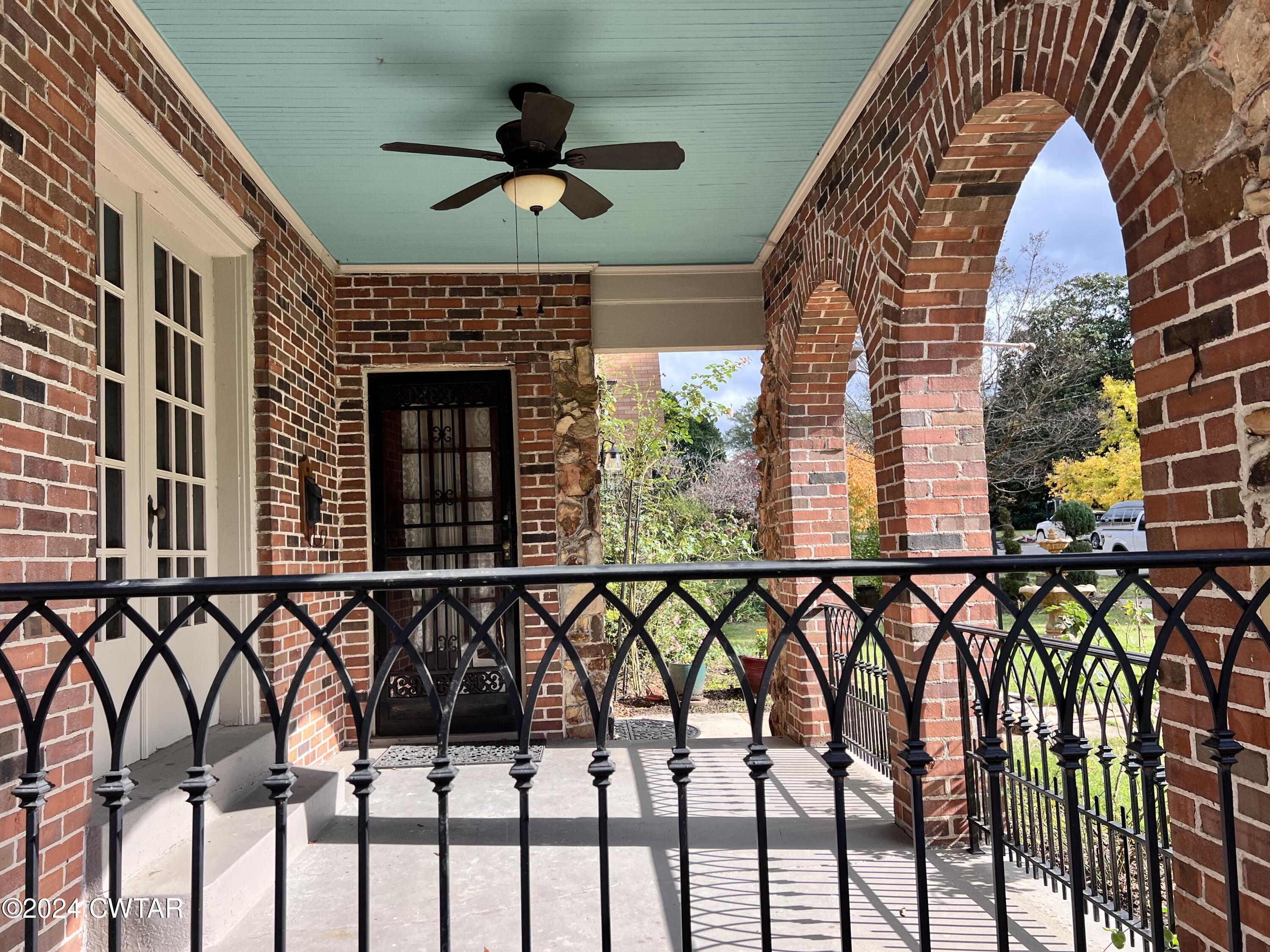 523 Westmoreland Place