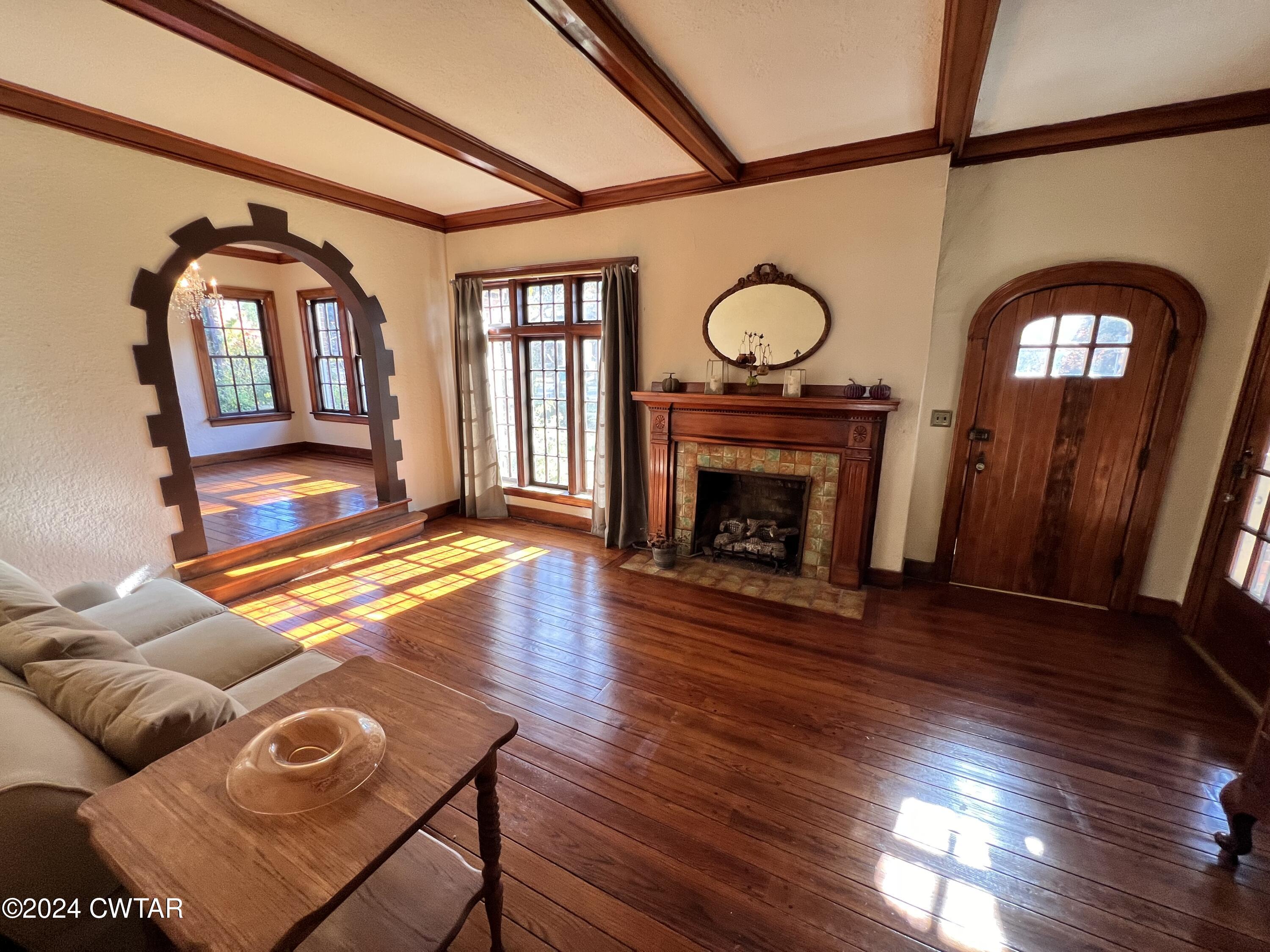 523 Westmoreland Place