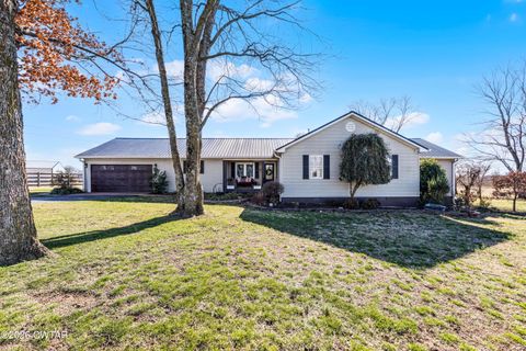 20 Lowery Lane Trenton TN 38382