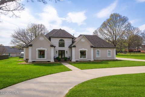 723 Alecia Page Cove Humboldt TN 38343