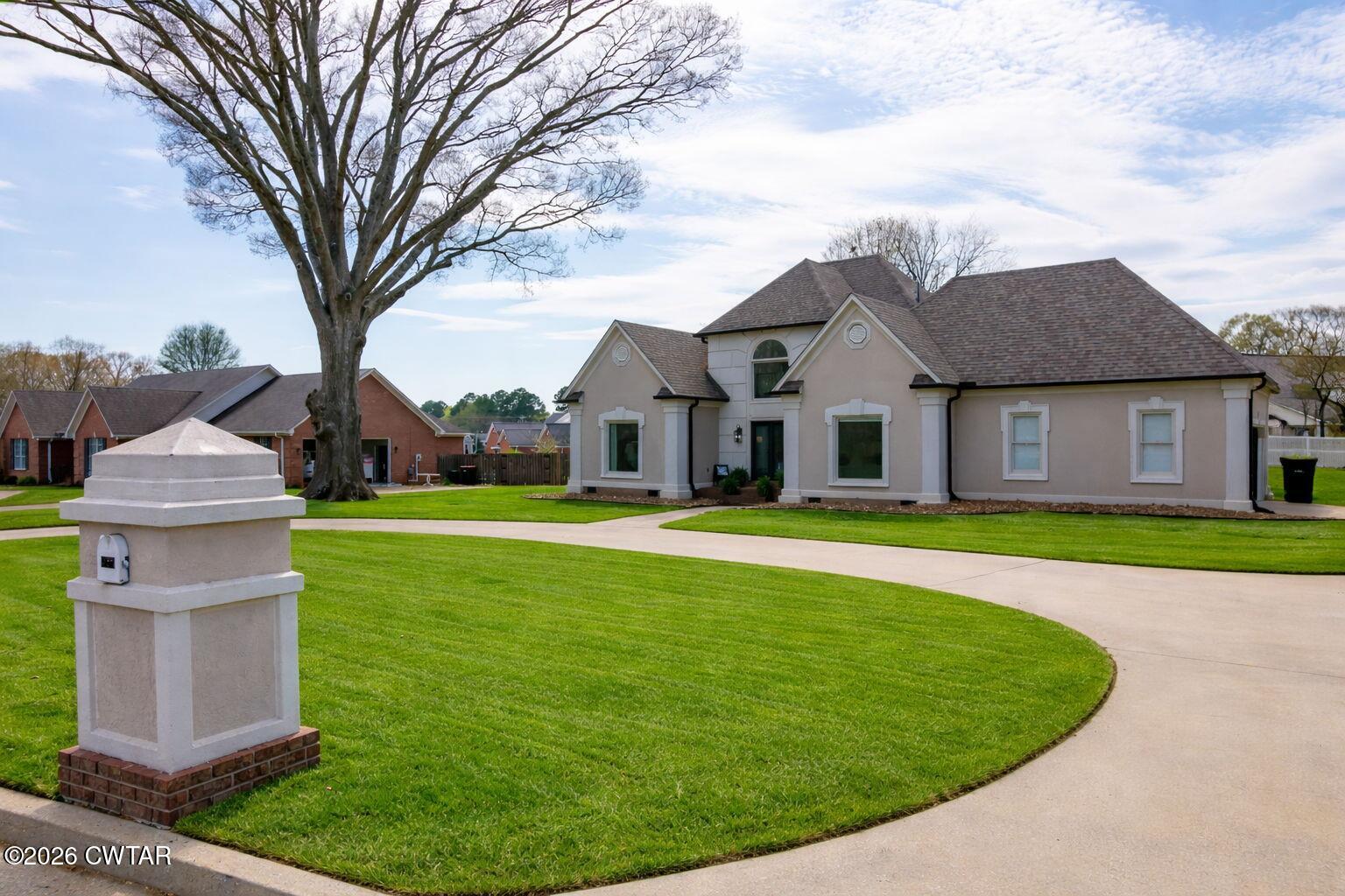 723 Alecia Page Cove