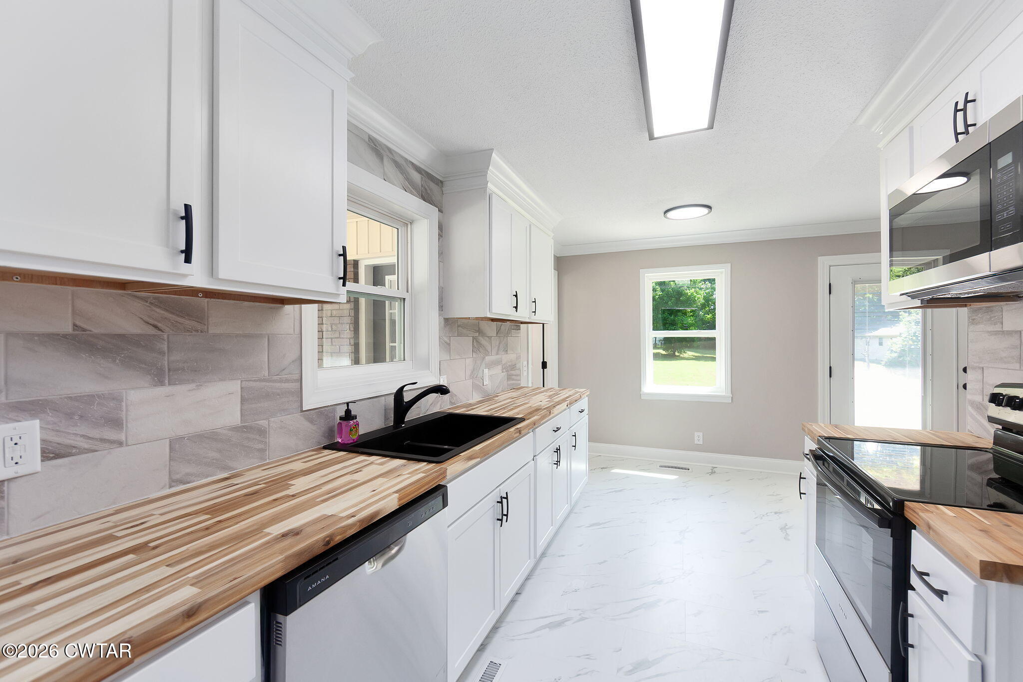 110 Lakeshore Drive