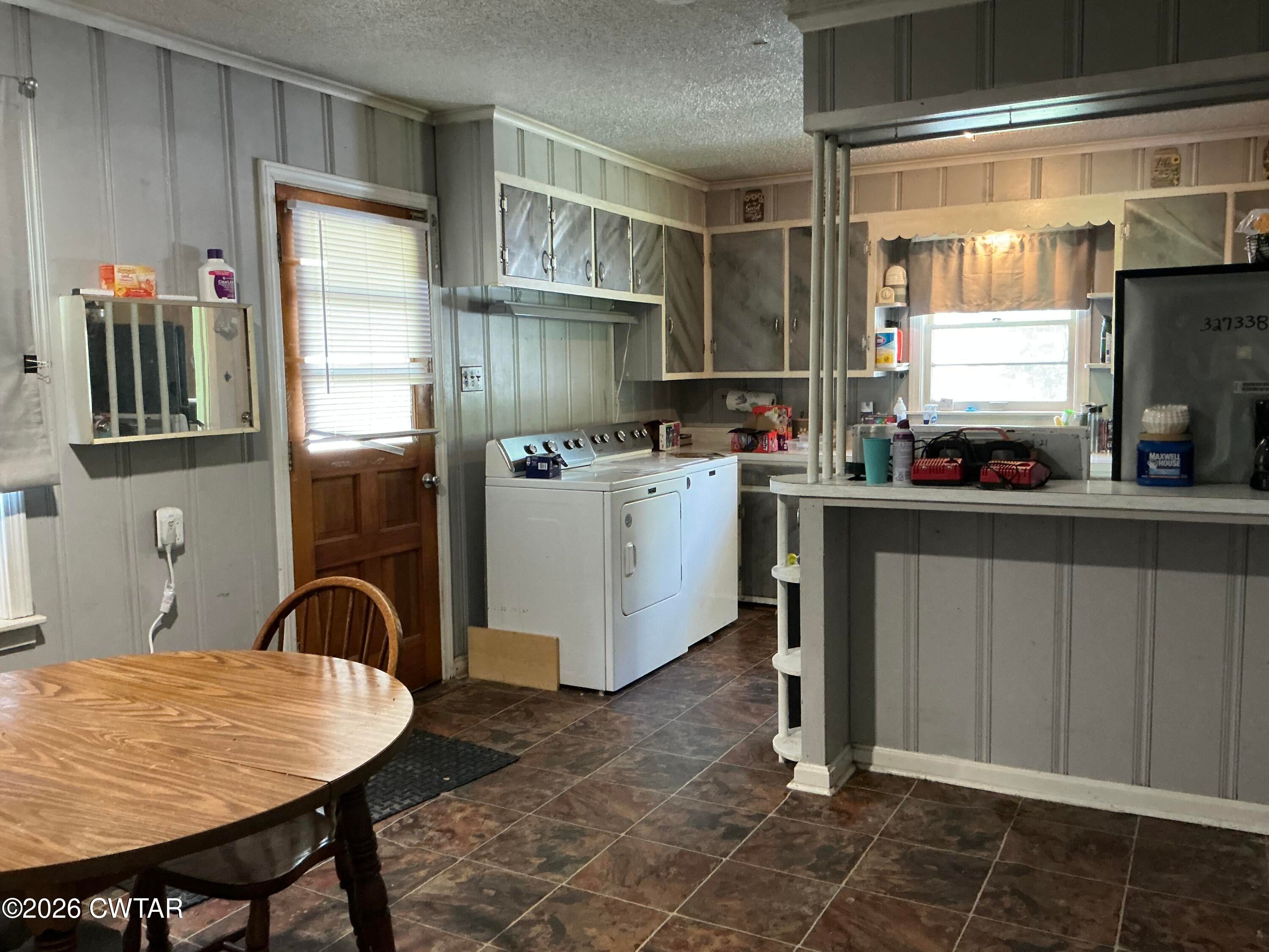 32 Humboldt Highway