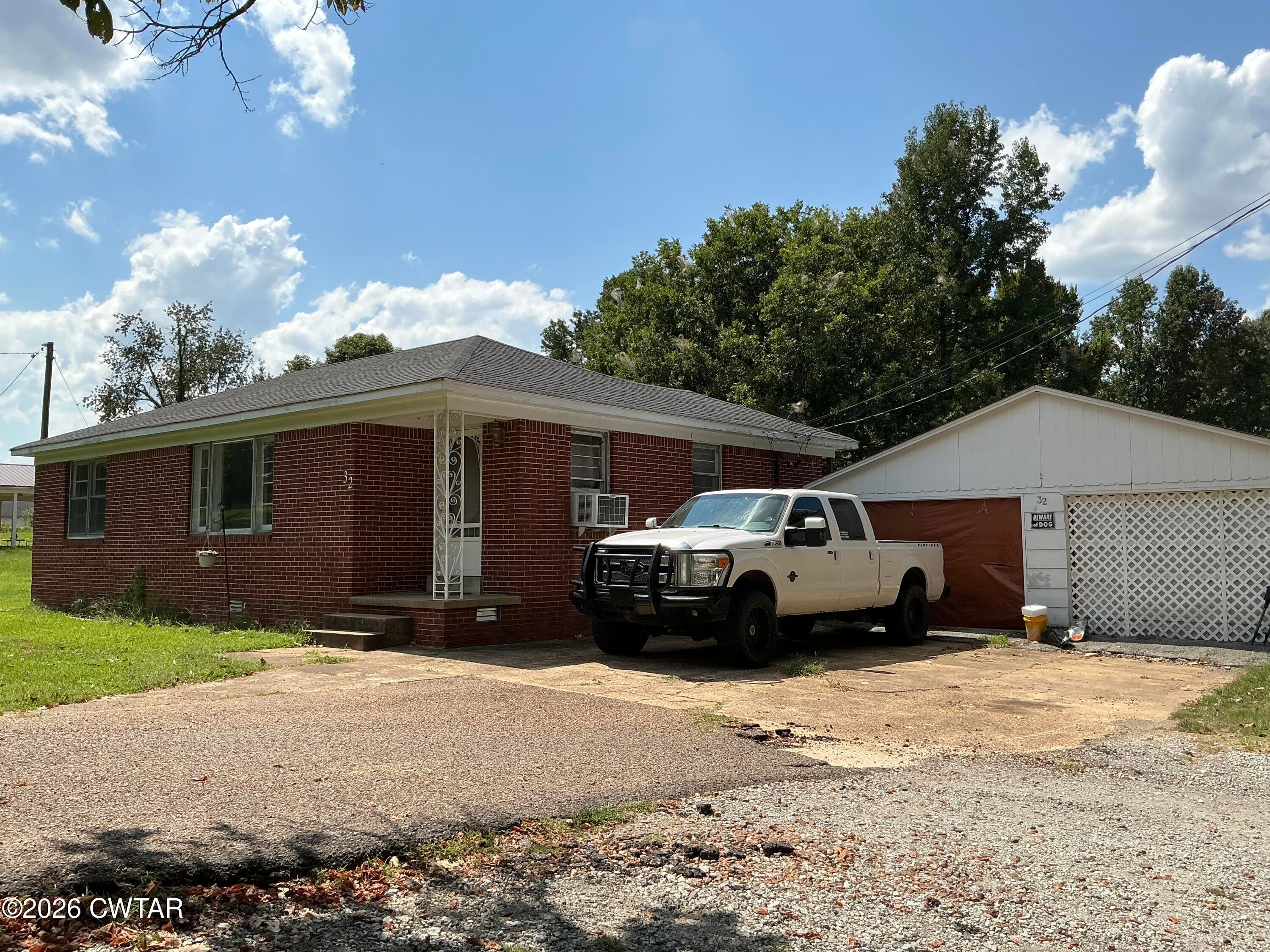 32 Humboldt Highway