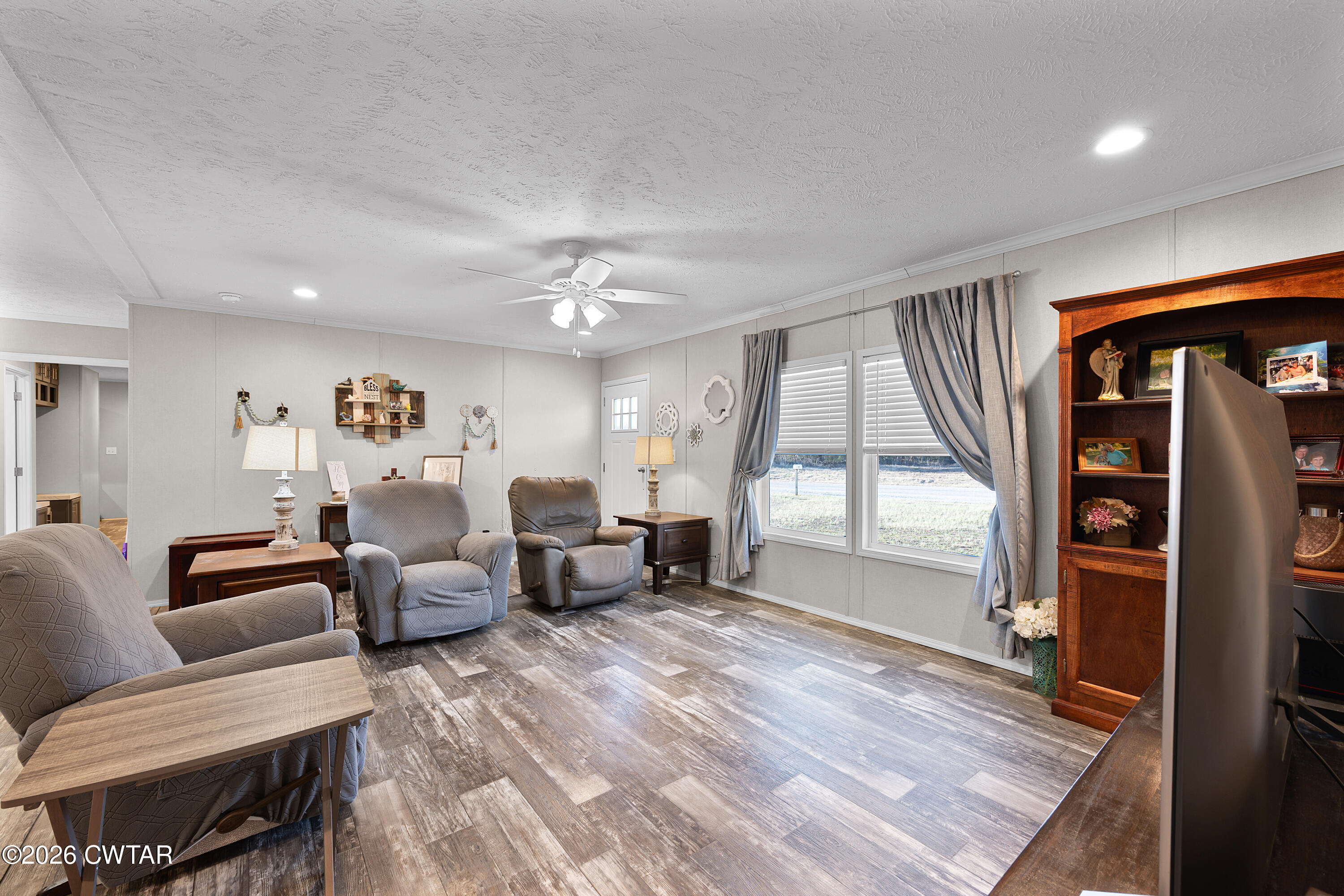 77 Vernon White Road