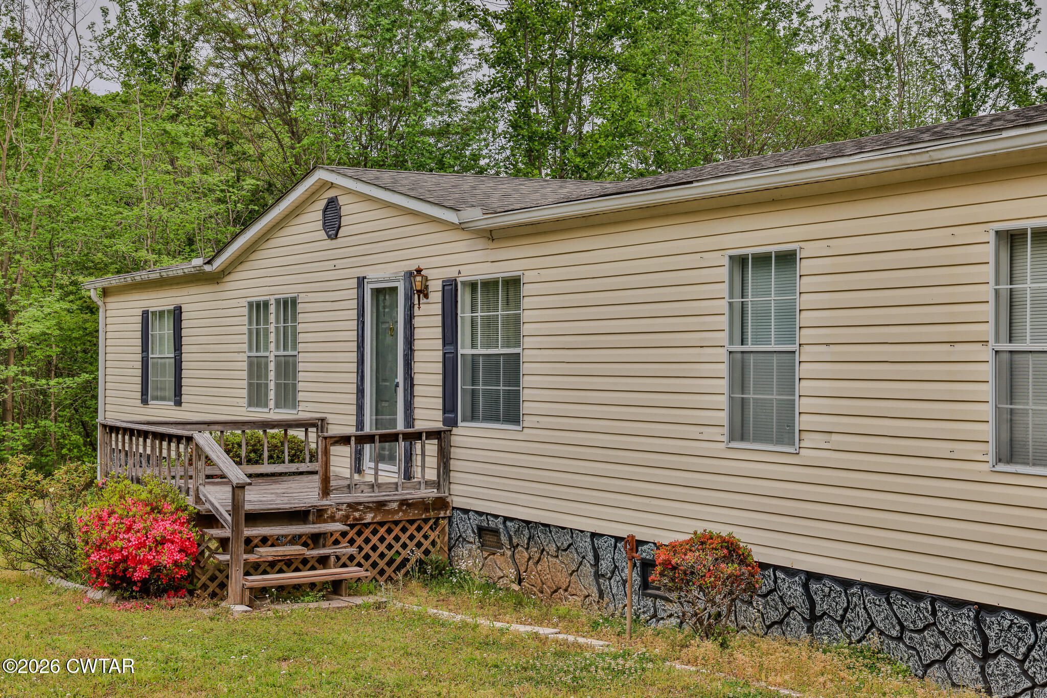 385 Campbell Lane
