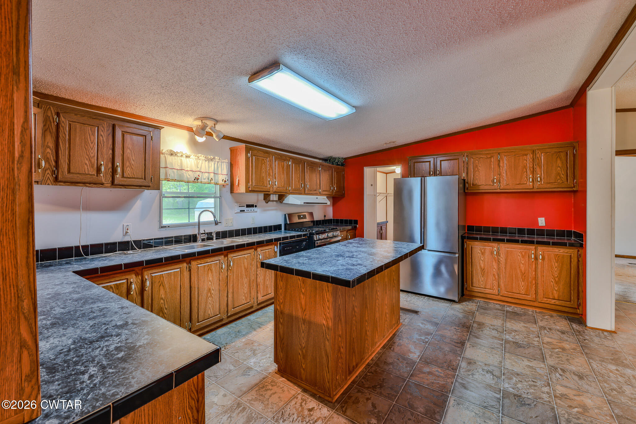 385 Campbell Lane