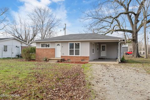 366 S Kentucky Avenue S Parsons TN 38363