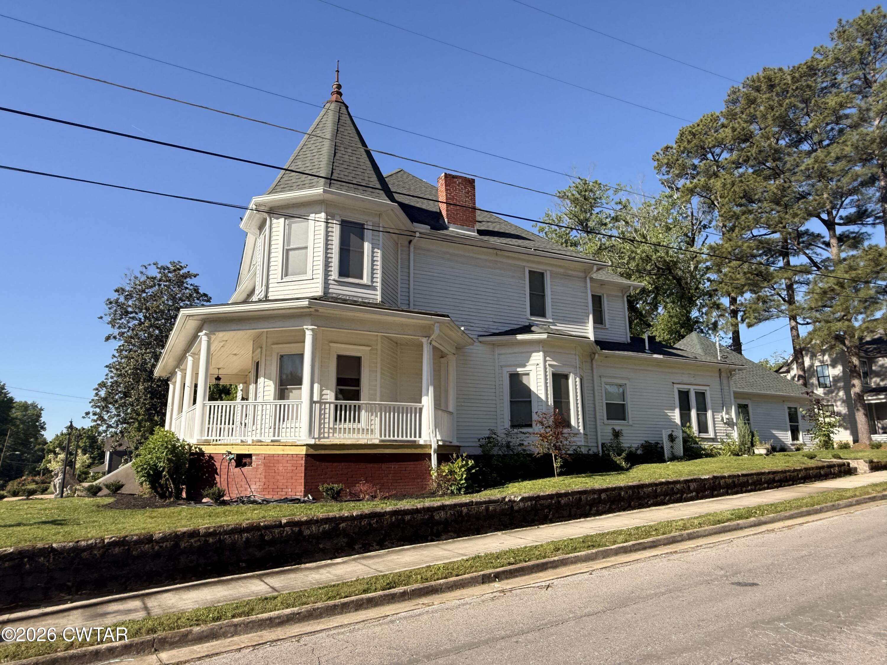 325 Johnson Street