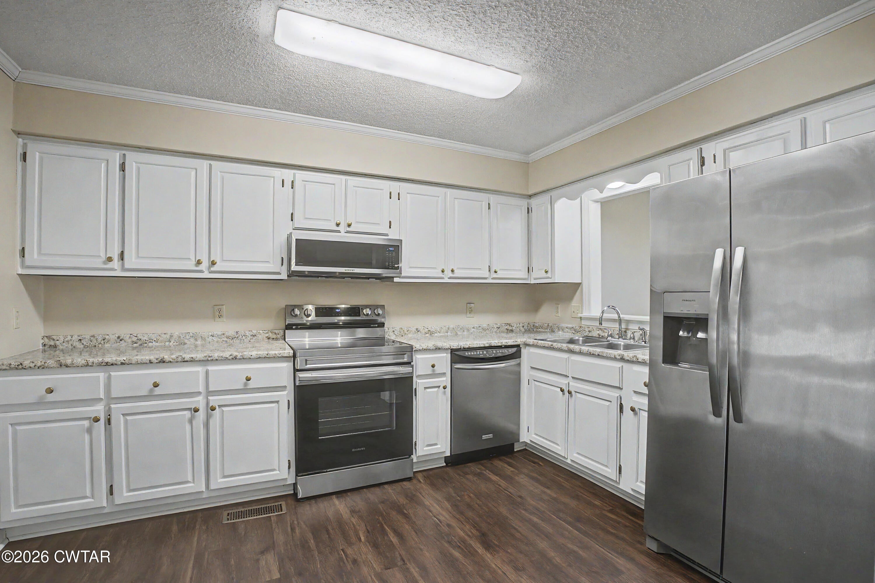 916 Oak View Cove