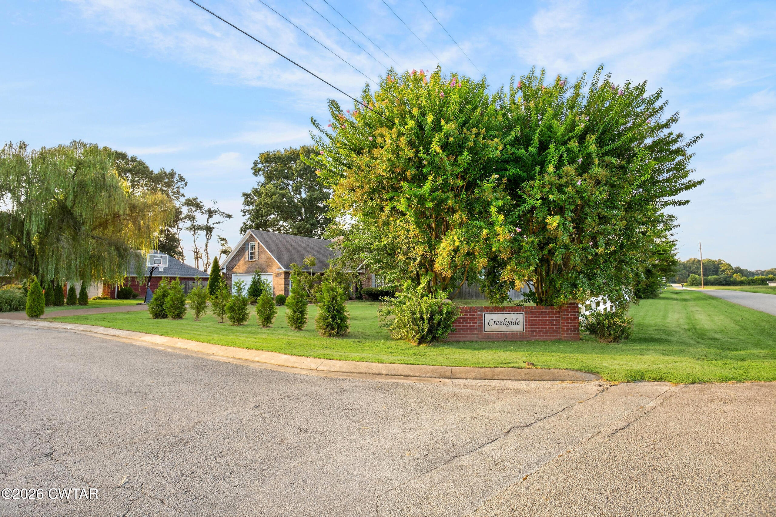 6072 Creekside Drive