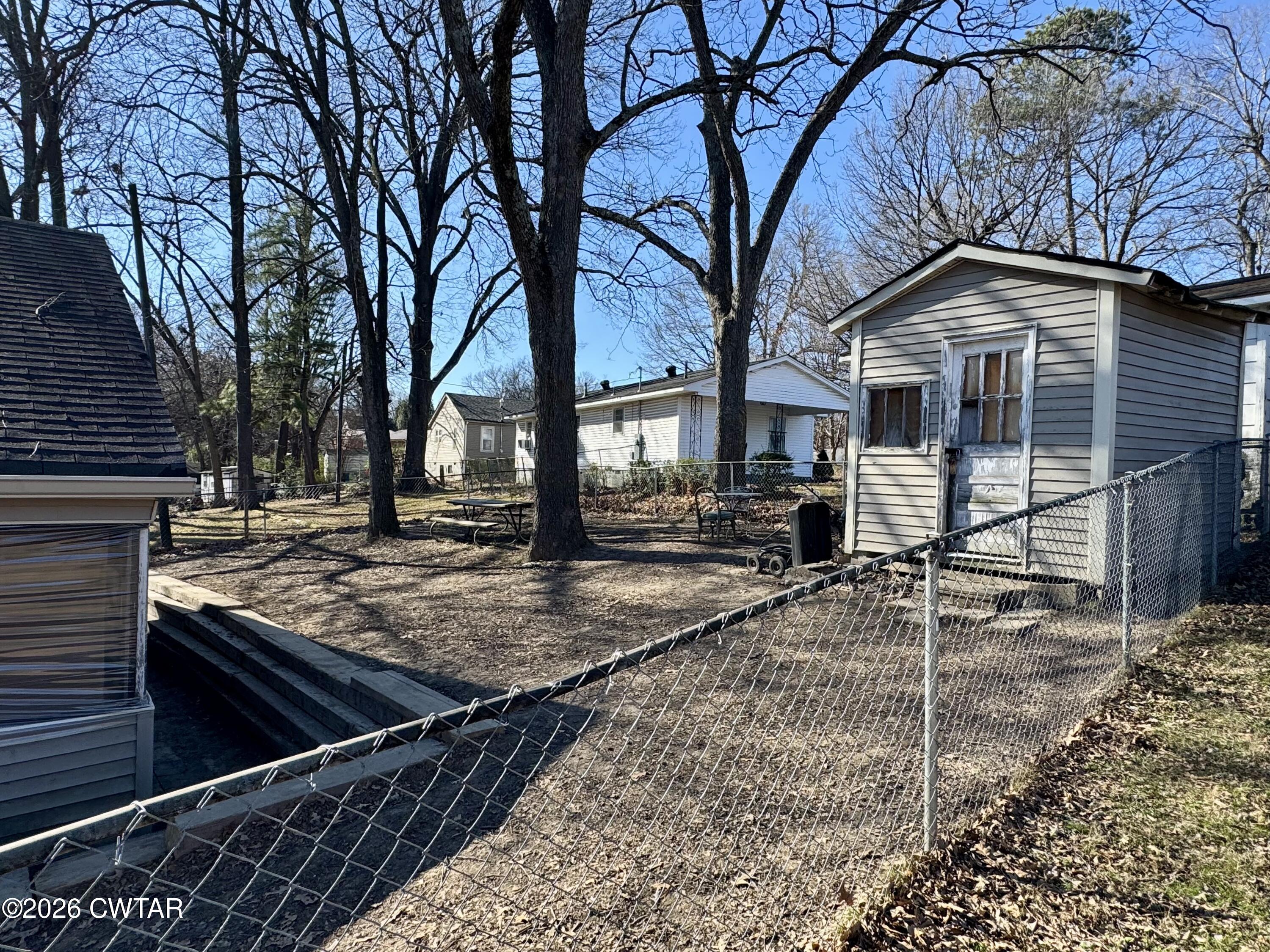 1413 Hillcrest Avenue