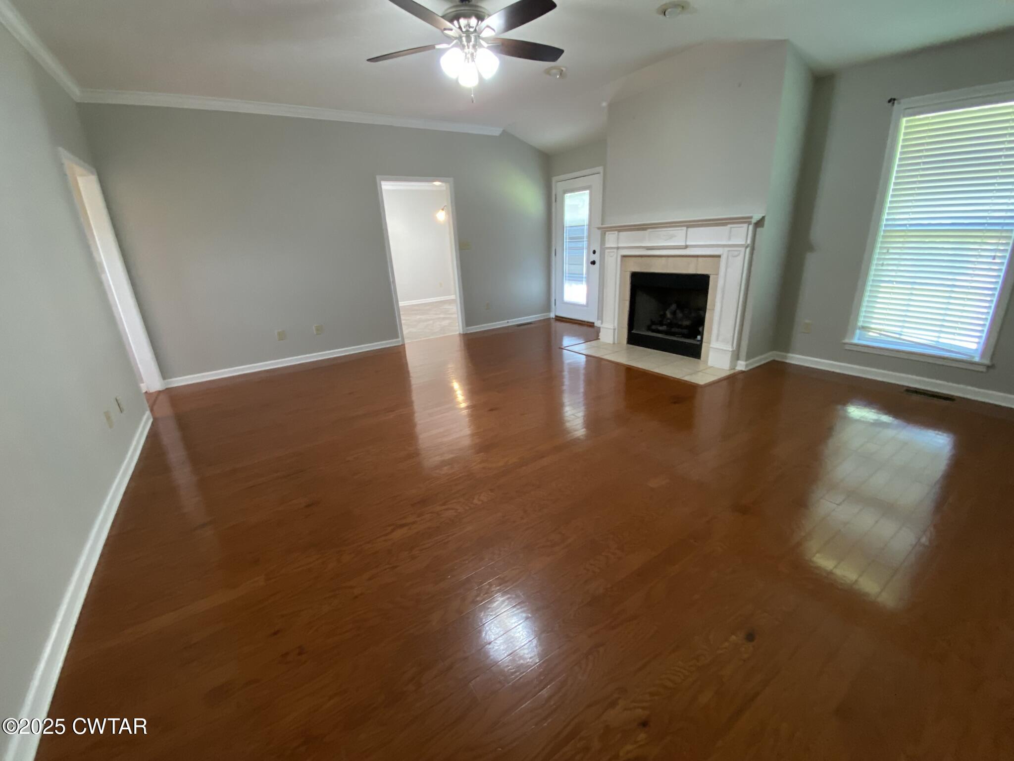 836 Hill Avenue