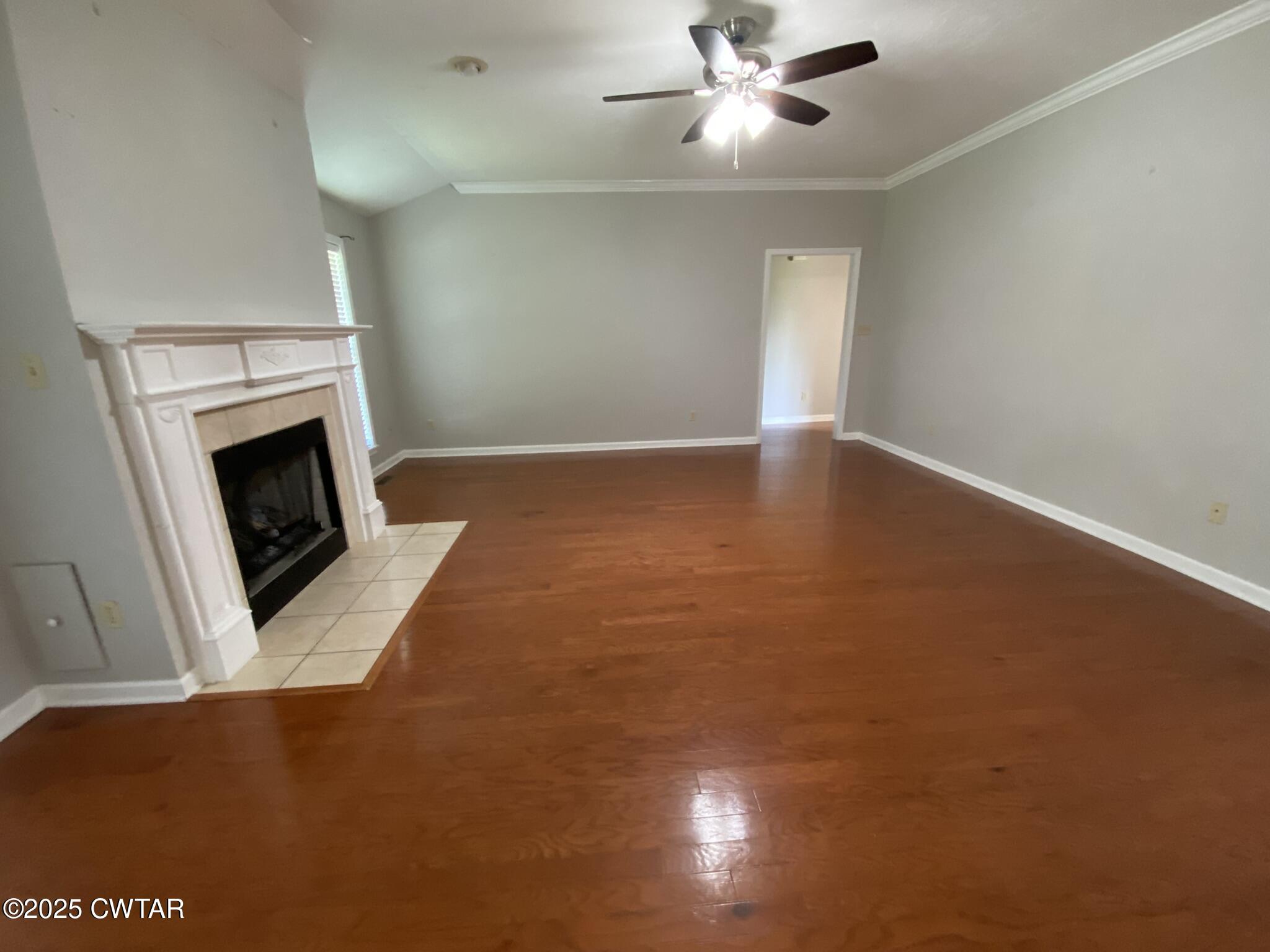 836 Hill Avenue