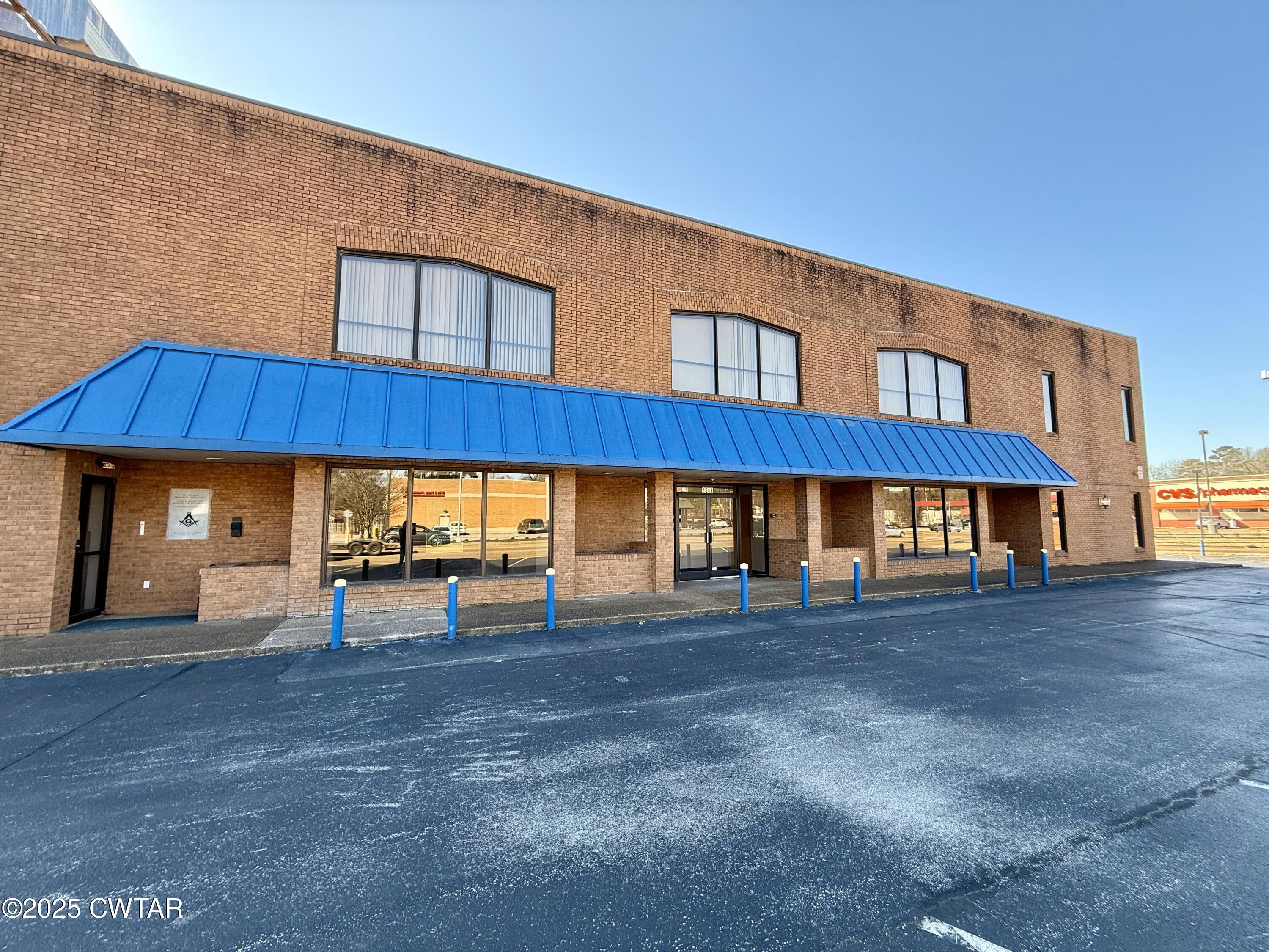 Ivey Bldg Exterior