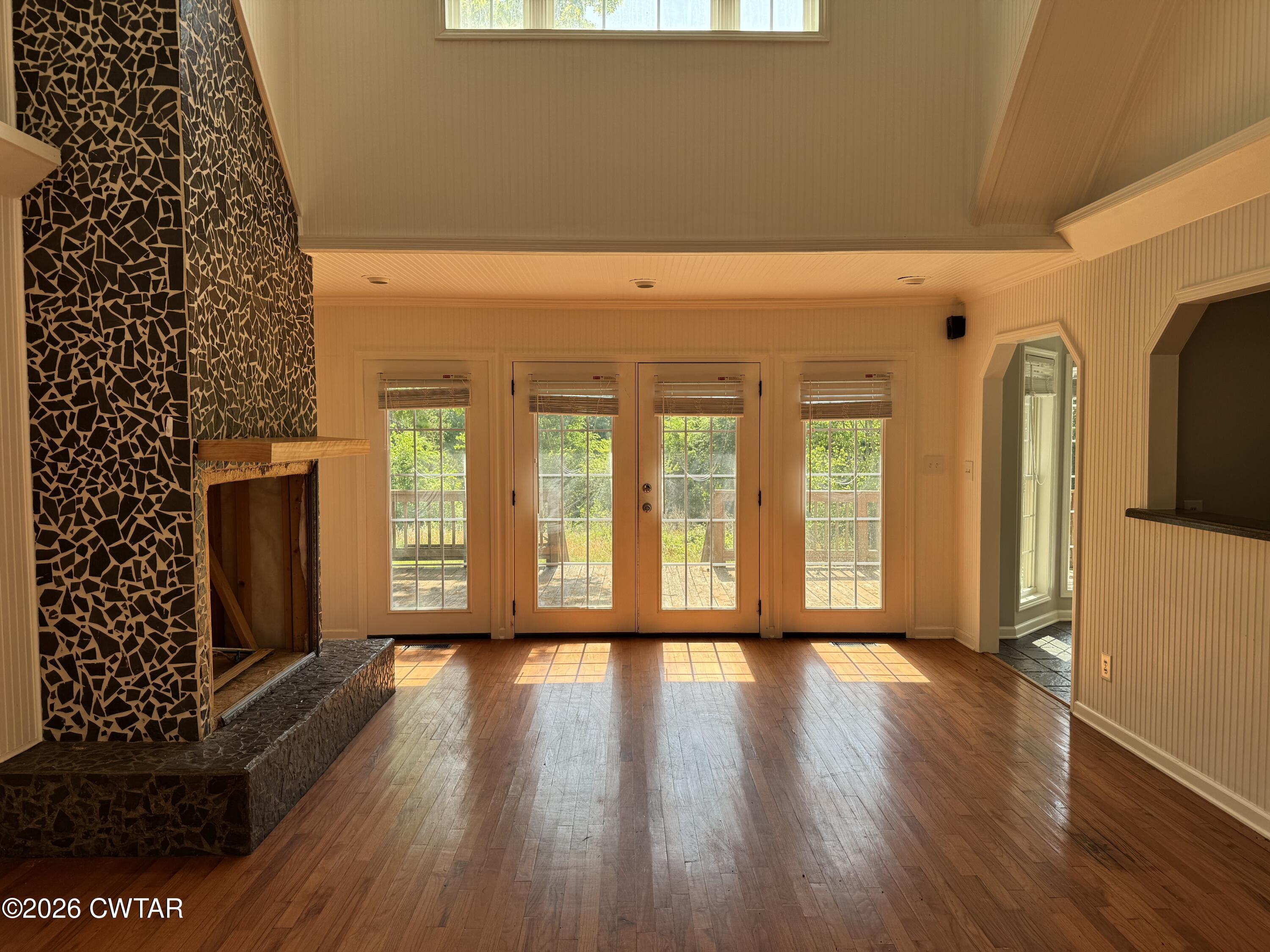 597 Broadway Road N