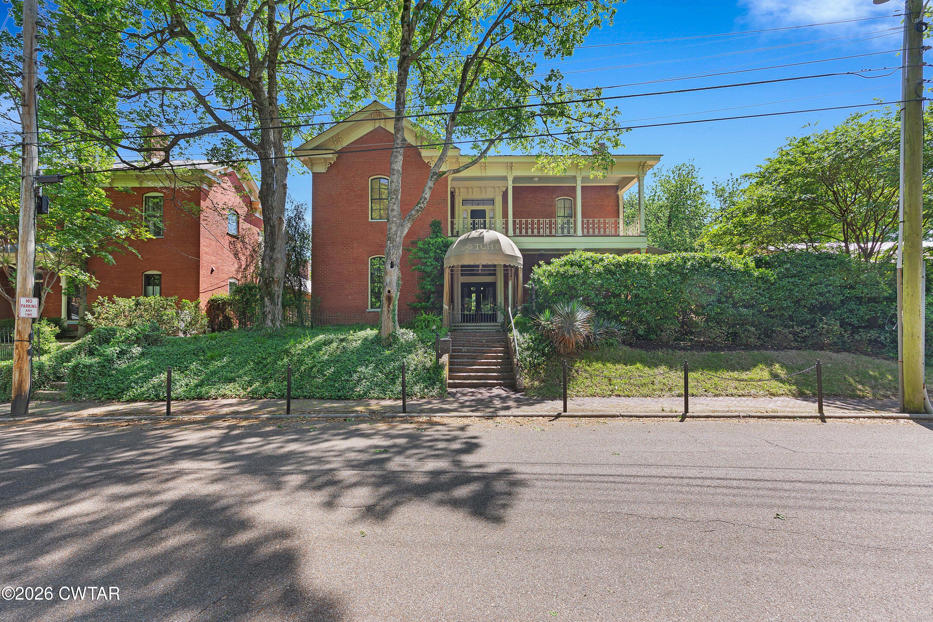 204 E Deaderick Street