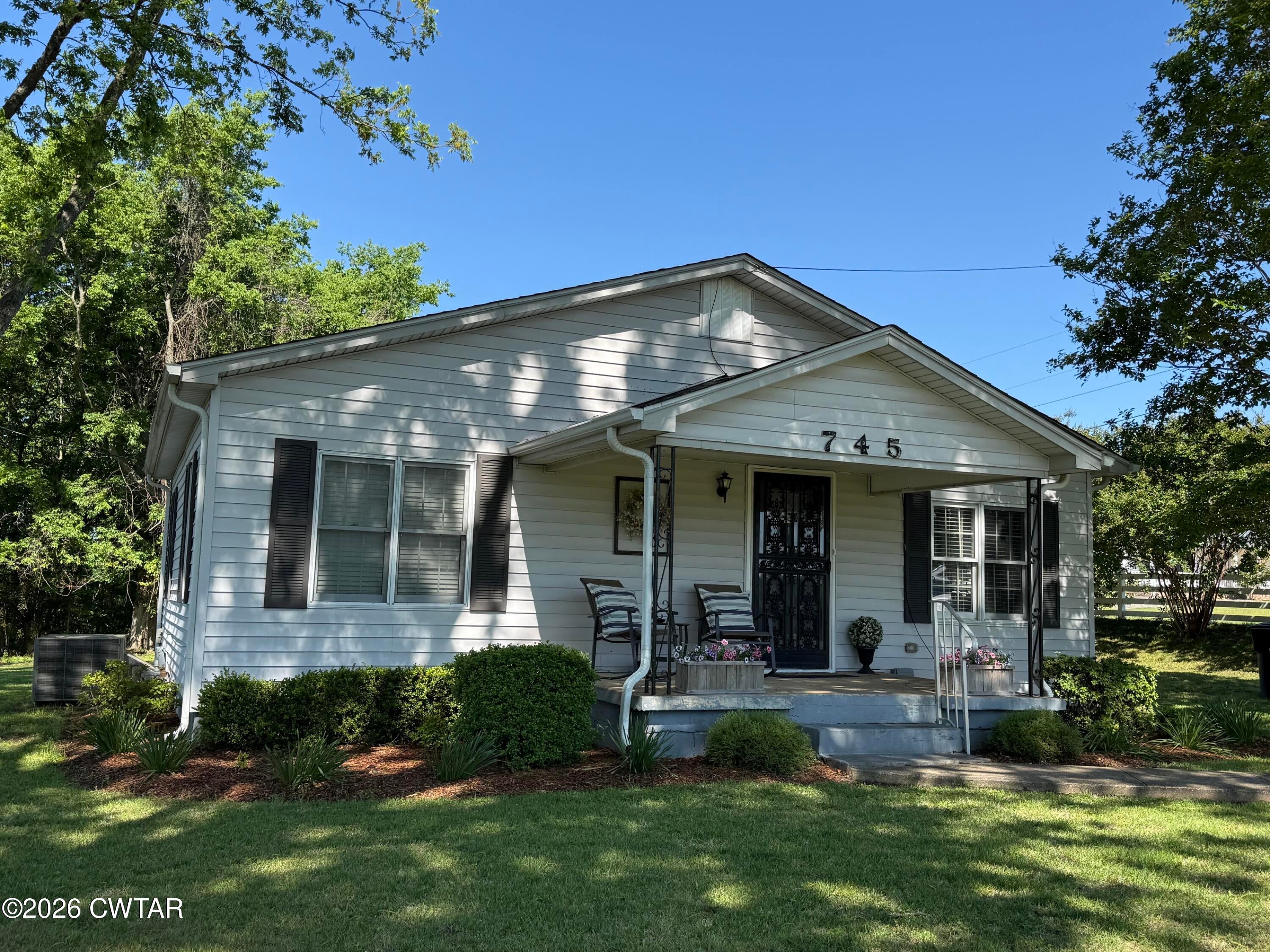 745 Sharpsferry Road