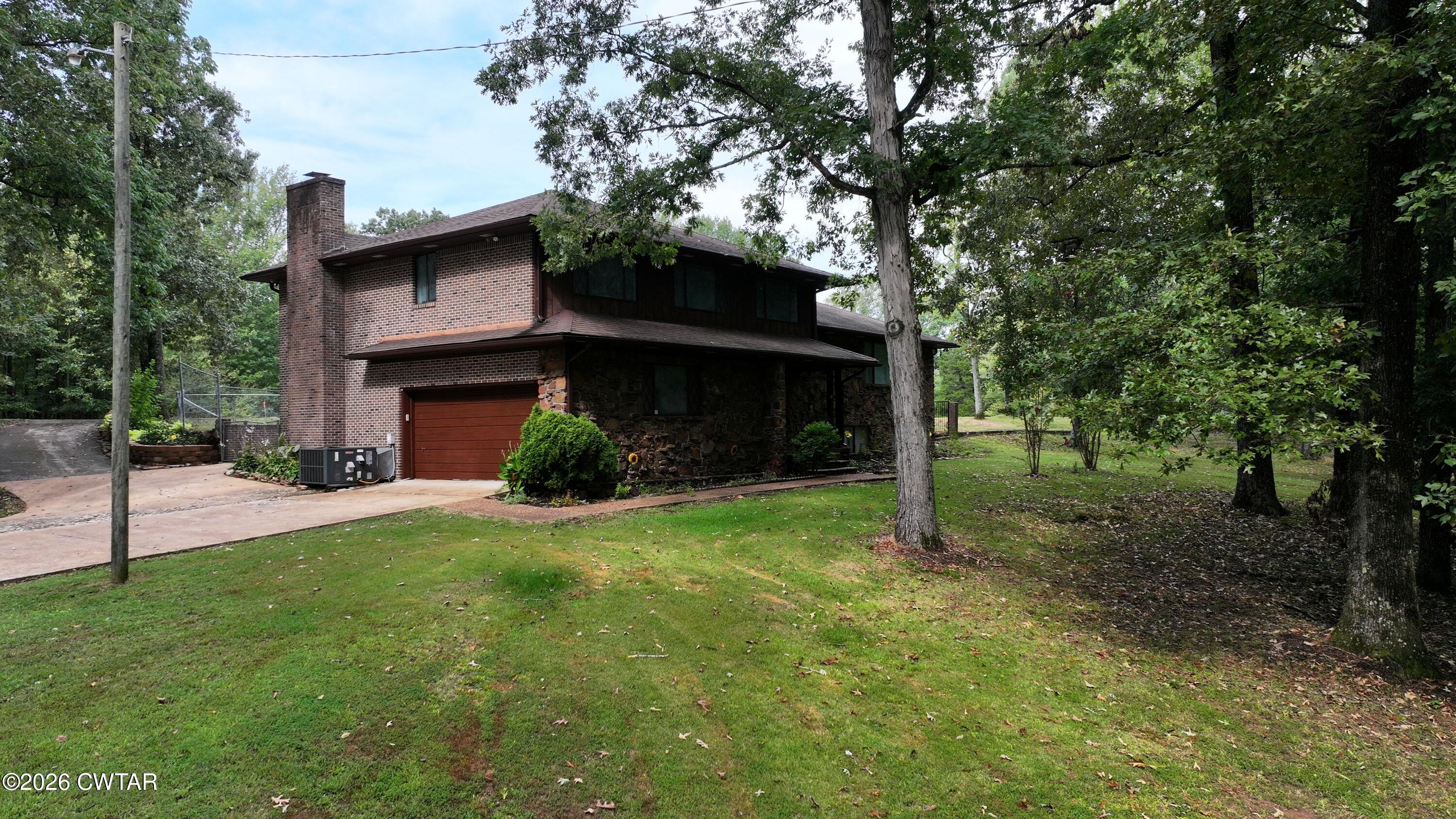 17 Henderson Road