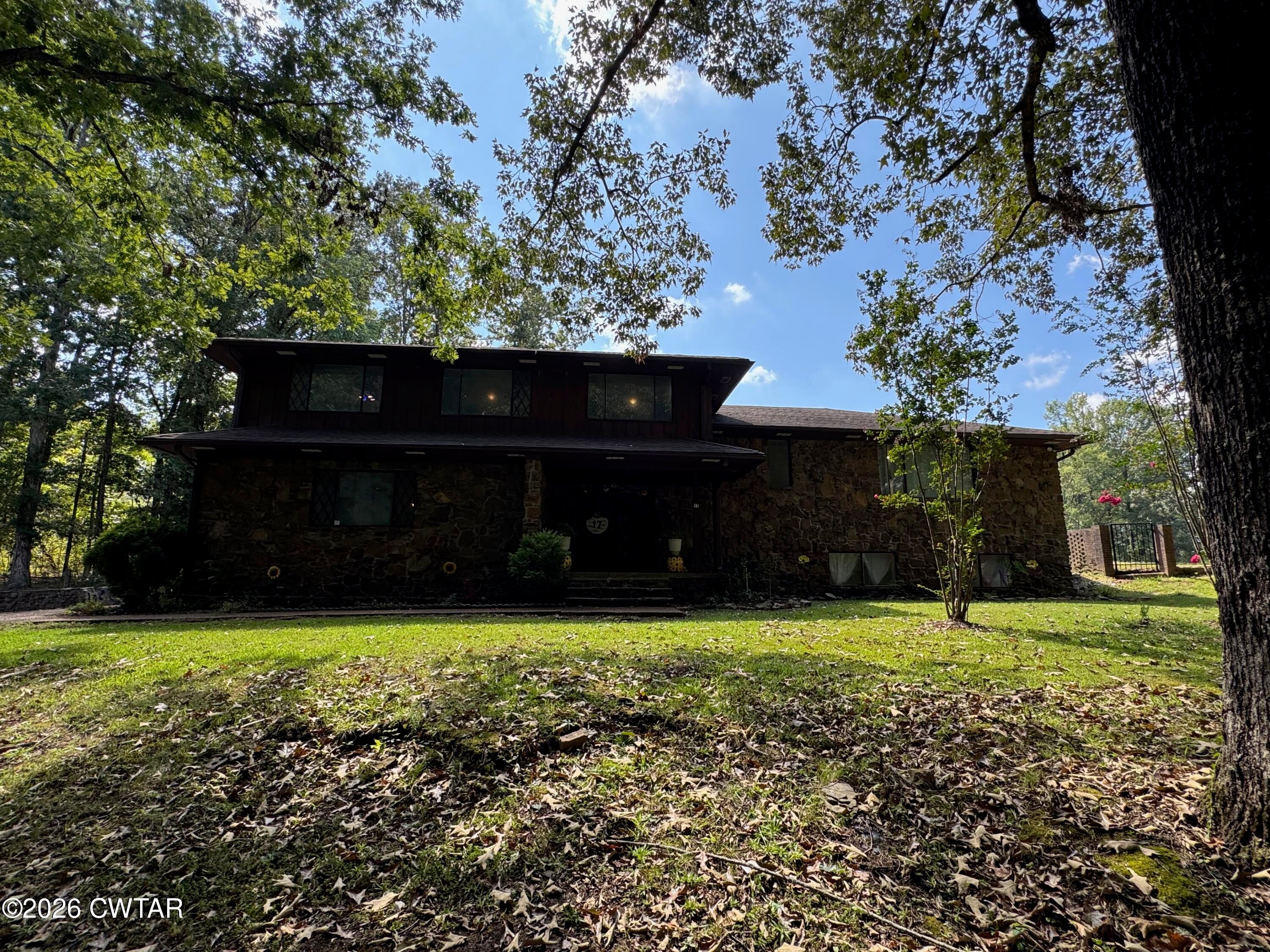 17 Henderson Road