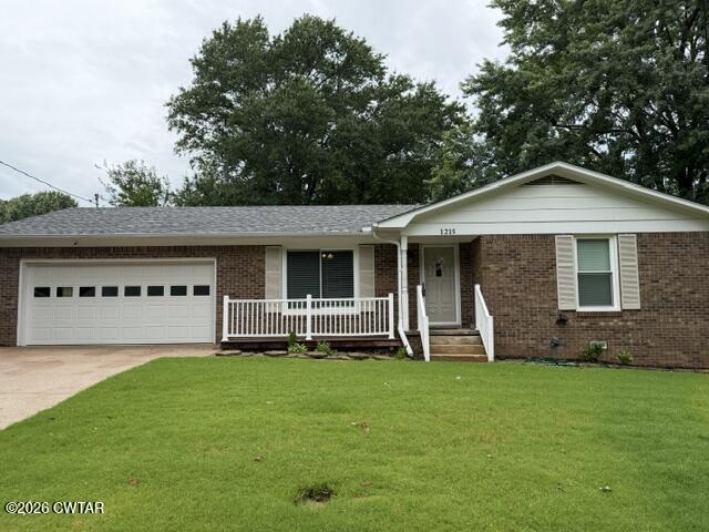 Photo 1 of 29 — 1215 N 29th Avenue, Humboldt, TN 38343