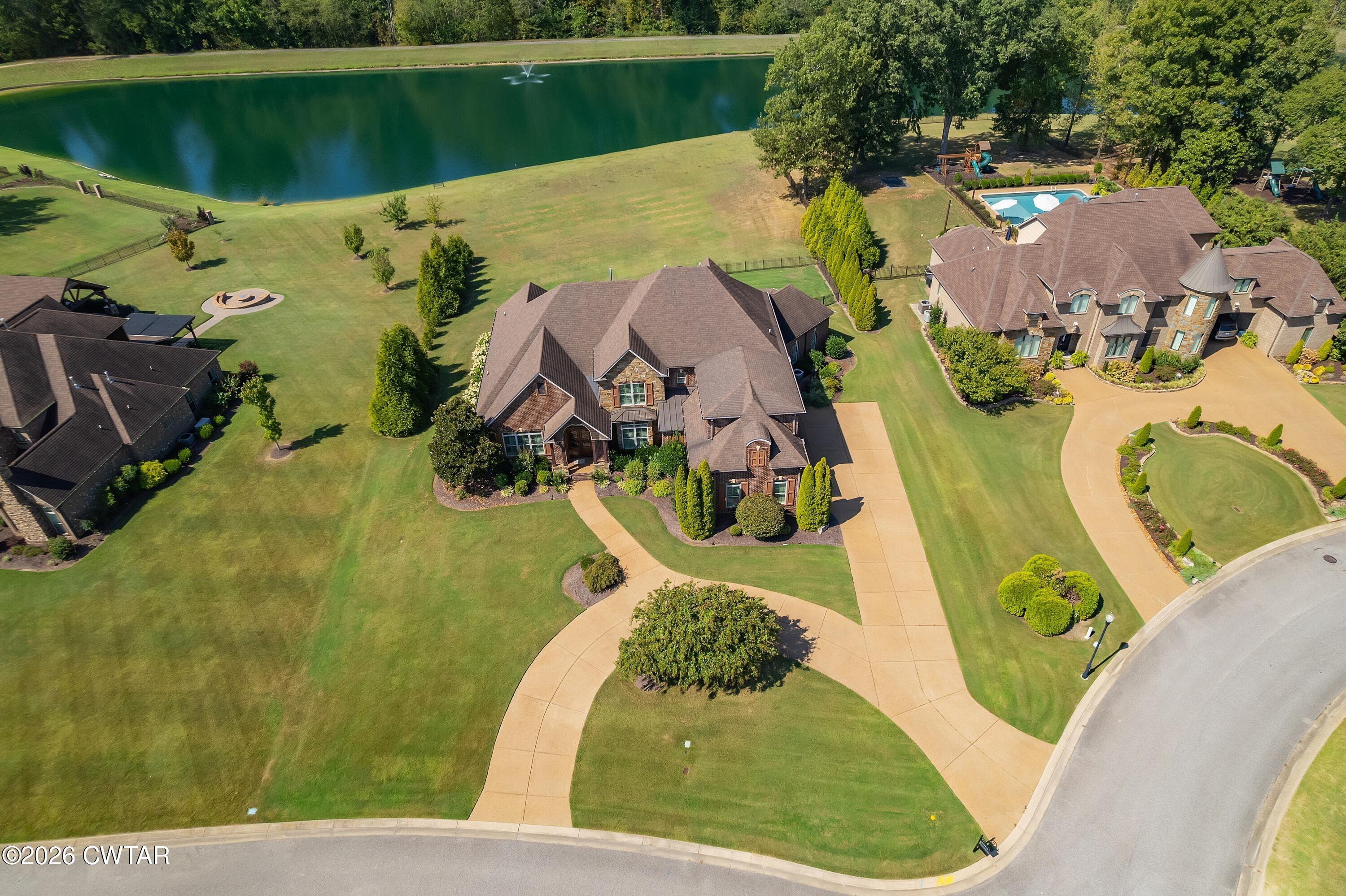 57 Lake Pointe Drive