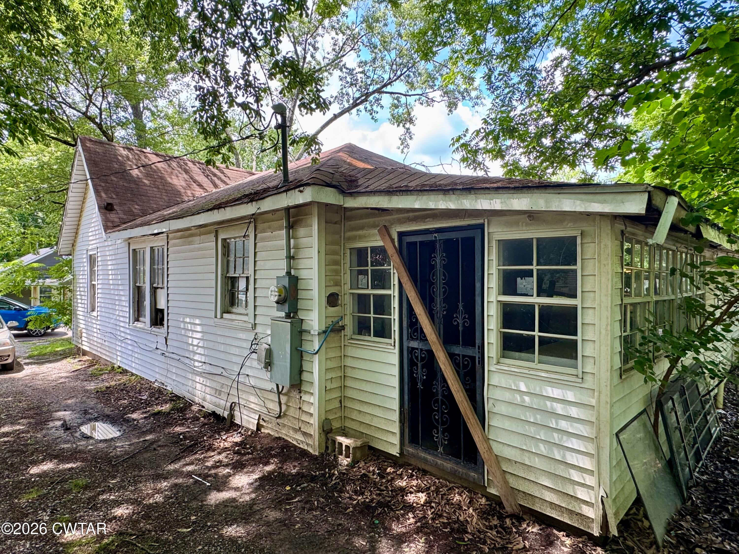 1206 Ewell Avenue