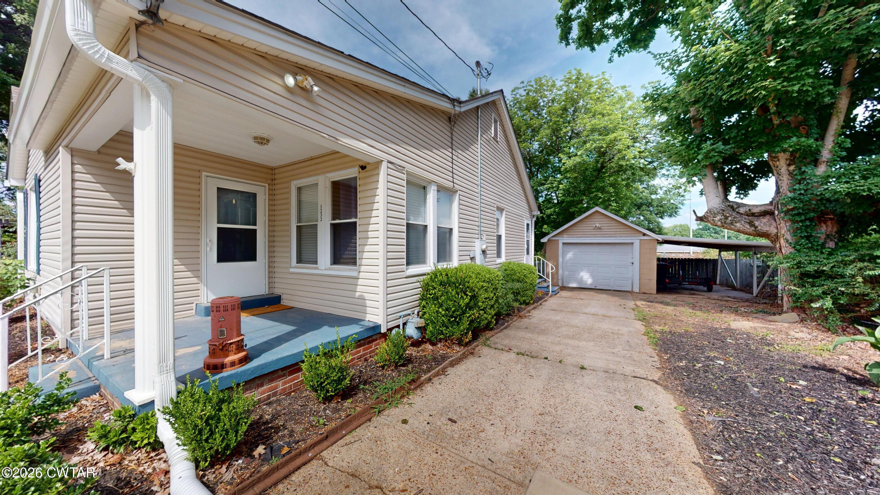 1232 Summer Drive