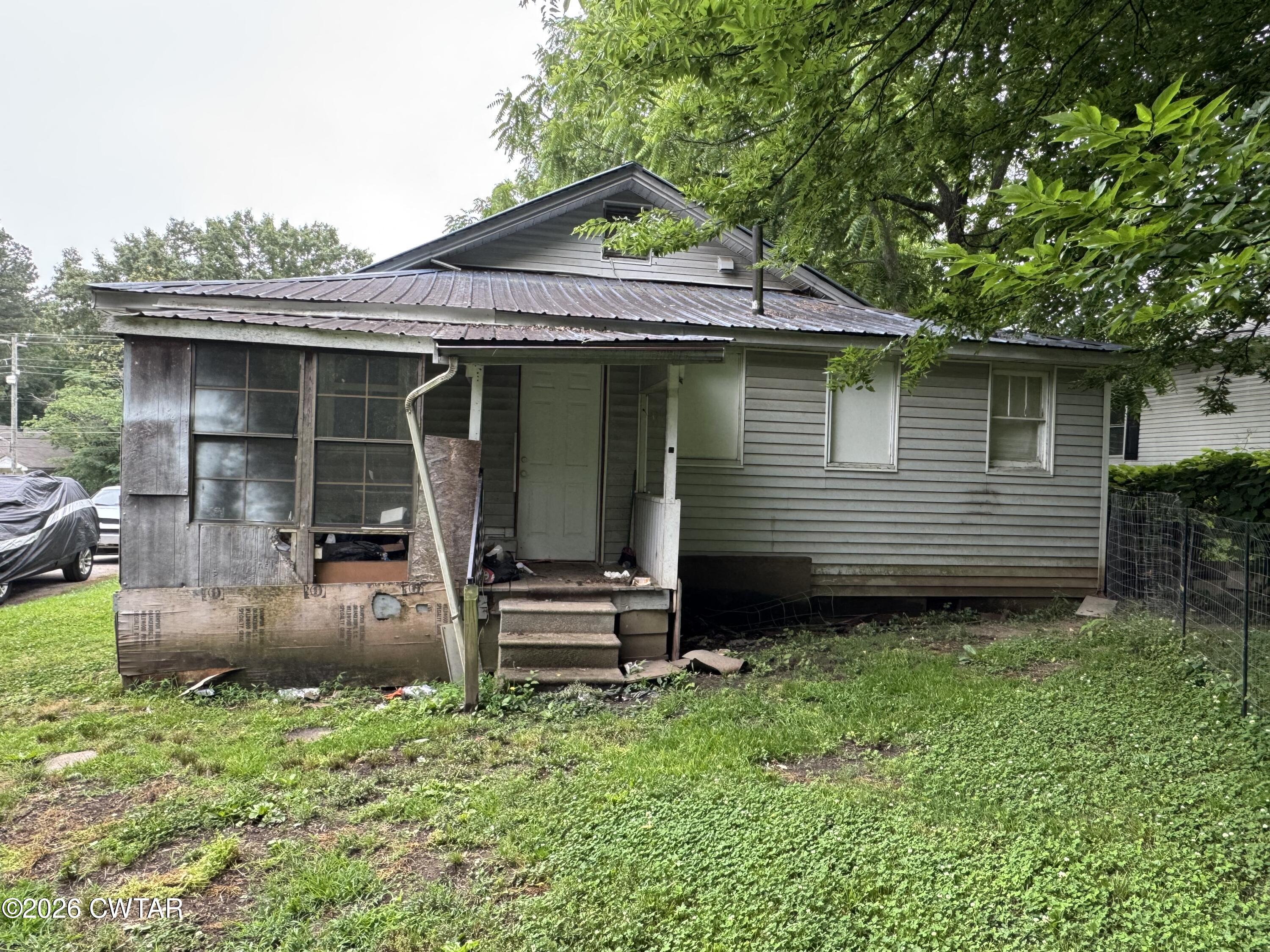 3030 W A & B Main Street W