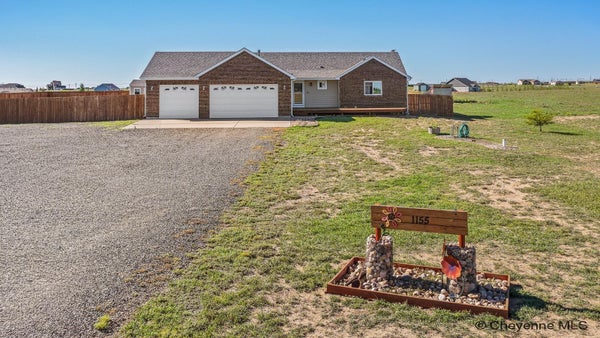 1155 VERLAN WAY, CHEYENNE, WY 82009 - Image 00a43da4f5ab196fa92313d57fa6002e/204426679