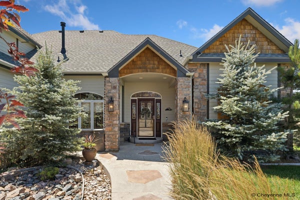 2533 MOONLIGHT CT, CHEYENNE, WY 82009 - Image 0bc0e7bcf3a602017b74b9b15e4d422d/2739676150
