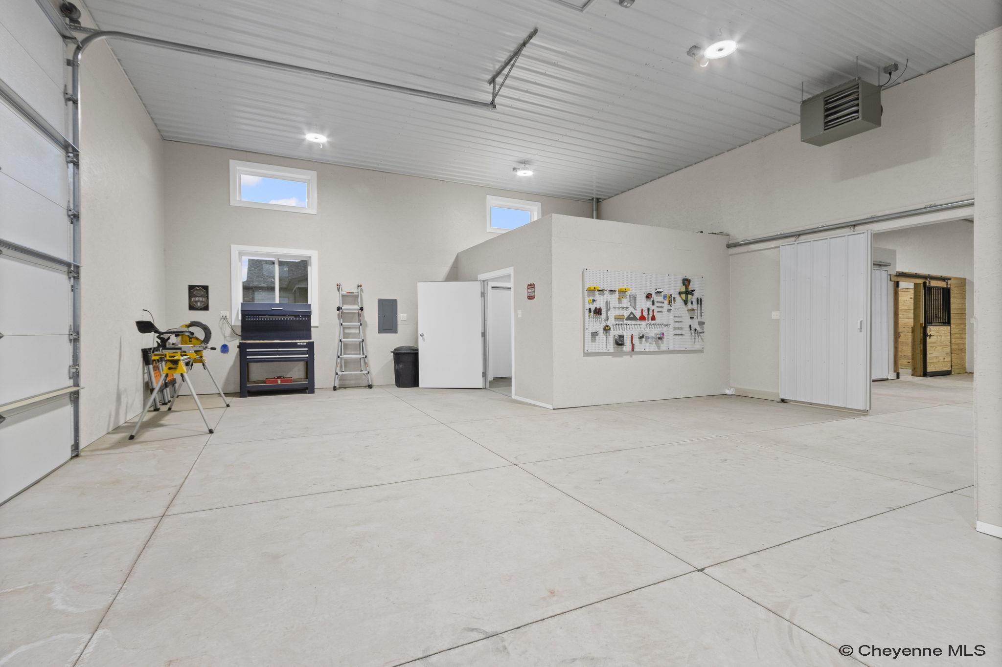 Cheyenne, Wyoming, 82009, United States, 6 Bedrooms Bedrooms, ,3 BathroomsBathrooms,Residential,Active,2009872