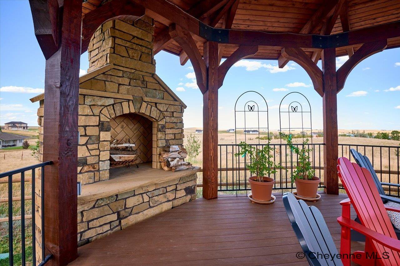 Cheyenne, Wyoming, 82009, United States, 6 Bedrooms Bedrooms, ,5 BathroomsBathrooms,Residential,Pending,2041611