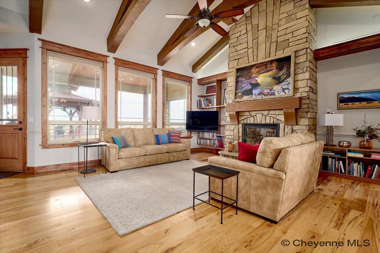 Cheyenne, Wyoming, 82009, United States, 6 Bedrooms Bedrooms, ,5 BathroomsBathrooms,Residential,Pending,2041611
