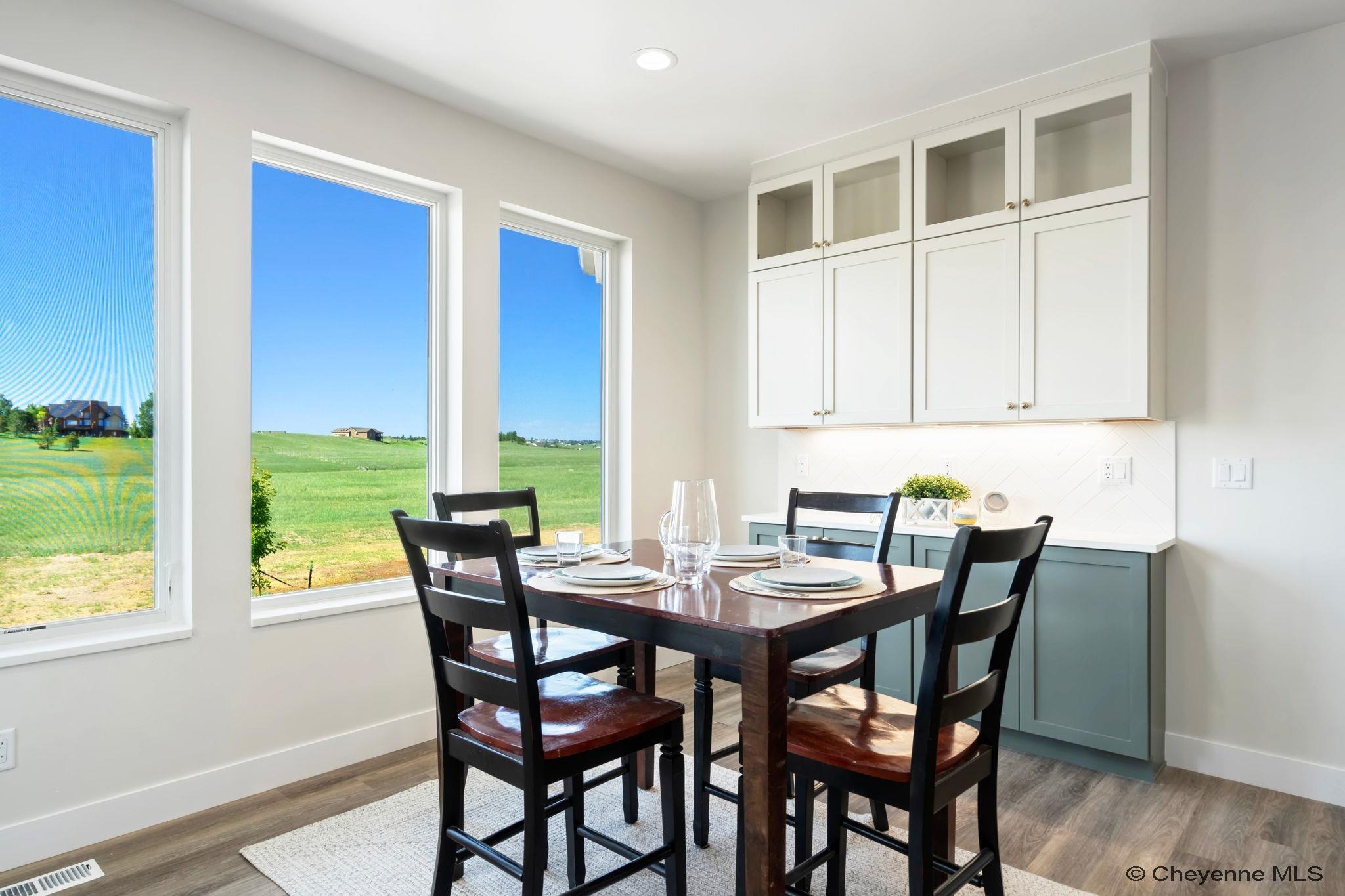 Cheyenne, Wyoming, 82009, United States, 6 Bedrooms Bedrooms, ,5 BathroomsBathrooms,Residential,Active,2031784