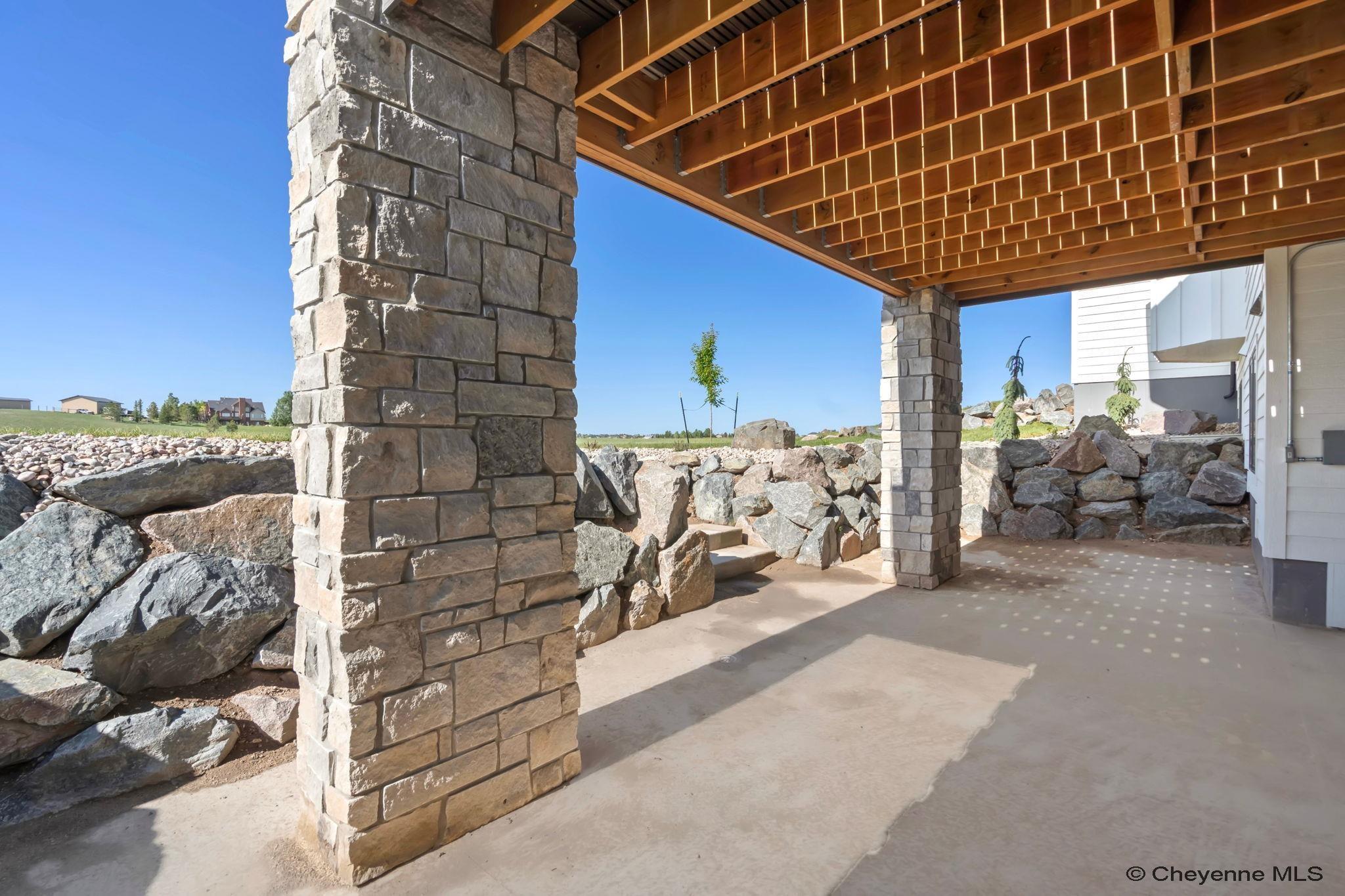Cheyenne, Wyoming, 82009, United States, 6 Bedrooms Bedrooms, ,5 BathroomsBathrooms,Residential,Active,2031784