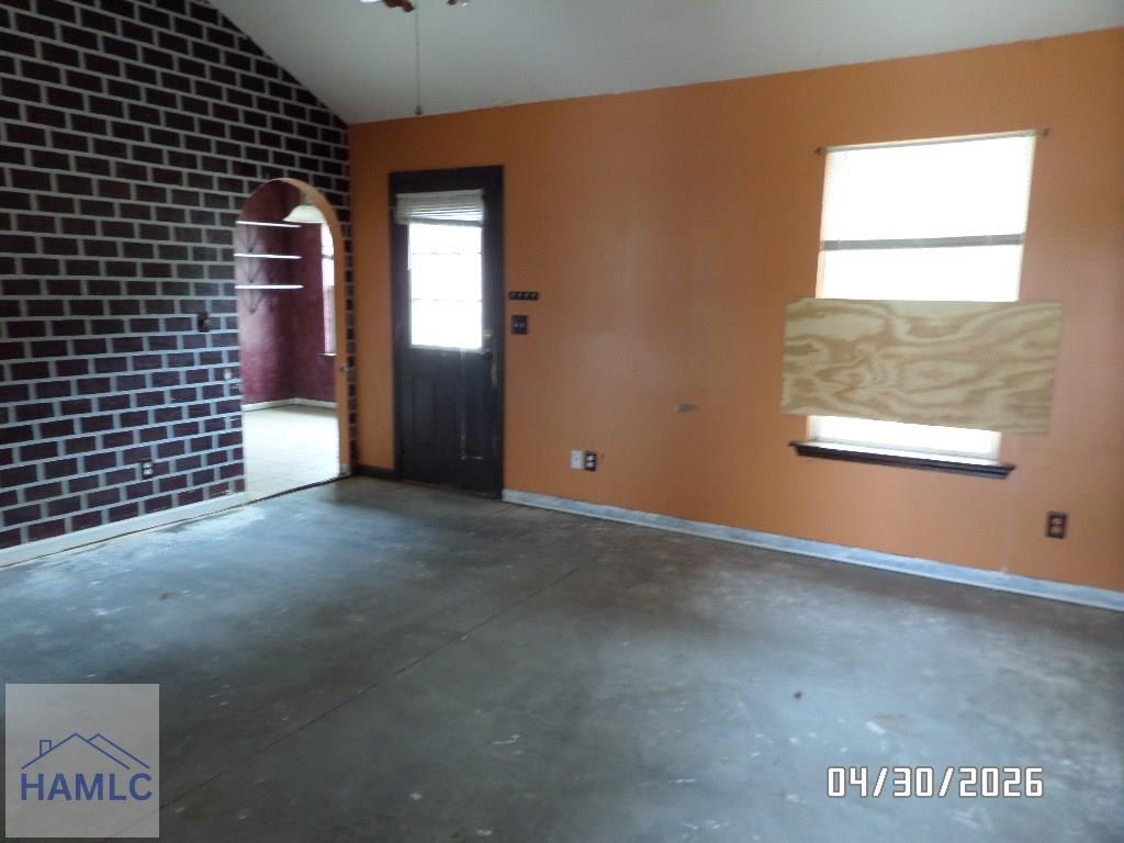 963 Yale Court - Photo 3