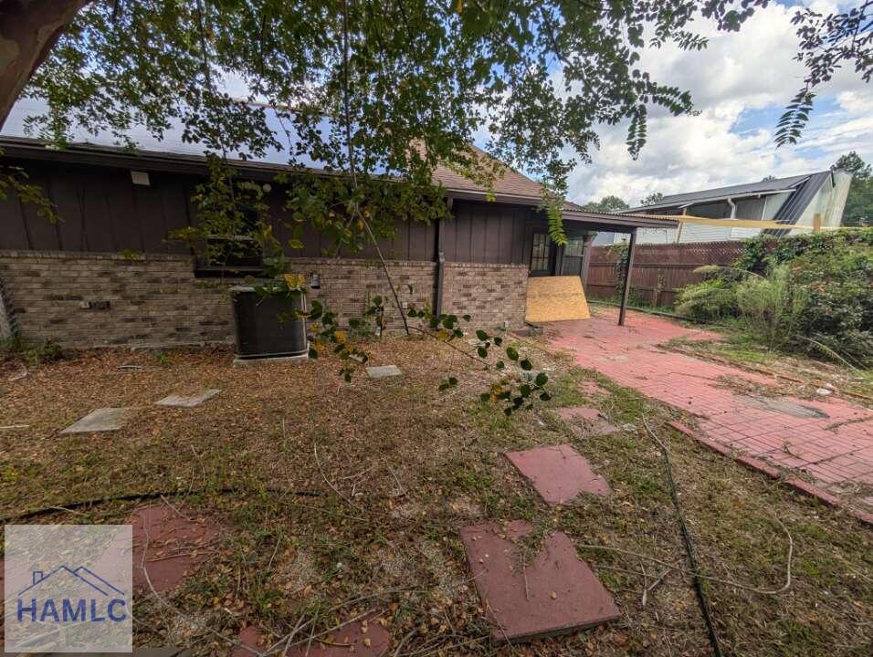 1386 Forest Lake Drive - Photo 2