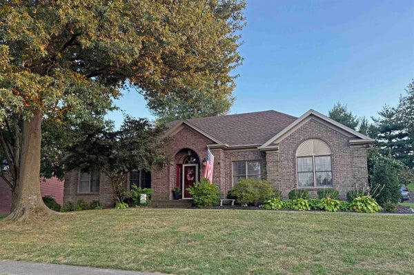 2732 HILLBROOKE PKWY, OWENSBORO, KY 42303 - Image bb0fc2bb1294a619646f06bb70dbcec8/659103751
