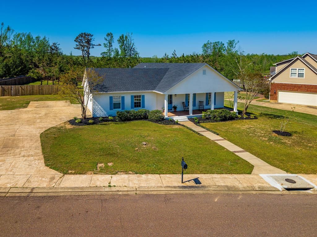 Photo of 112 Taylor Circle, TAYLOR, MS 38673 (MLS # 167140)