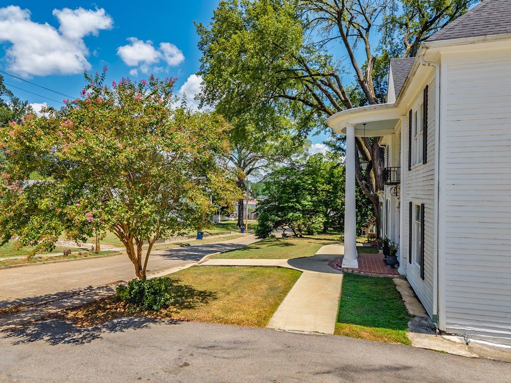 Photo of 121 Dupuy Street, WATER VALLEY, MS 38965 (MLS # 164398)