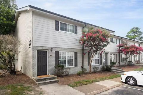Photo of 141 1802 West Jackson Street, OXFORD, MS 38655 (MLS # 164487)