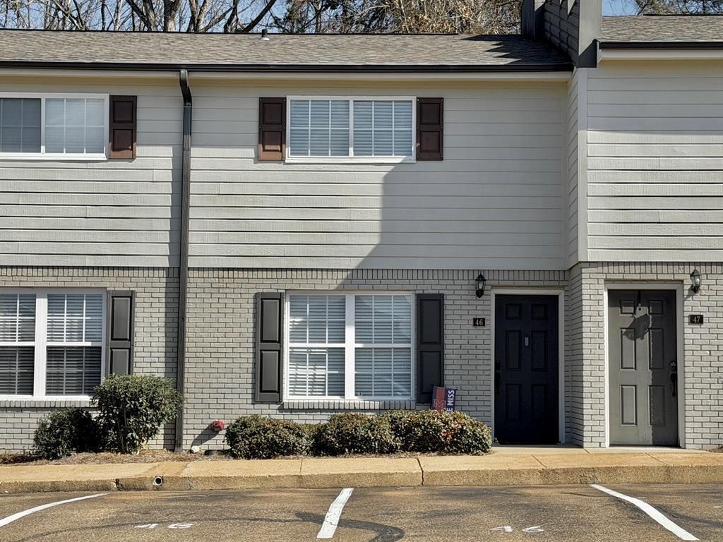 Photo of 46 1802 West Jackson Ave, OXFORD, MS 38655 (MLS # 164566)