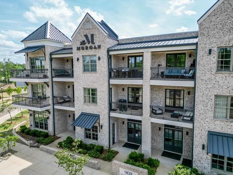 Photo of 202 908 N. Lamar Blvd, OXFORD, MS 38655 (MLS # 167206)