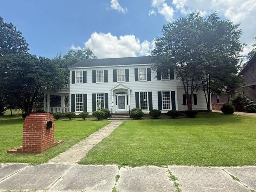 Photo of 154 W 2nd Street, CLARKSDALE, MS 38614 (MLS # 167650)