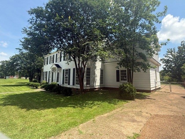 Photo of 154 W 2nd Street, CLARKSDALE, MS 38614 (MLS # 167650)