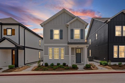 Photo of 229 Honeysuckle Way, OXFORD, MS 38655 (MLS # 167350)