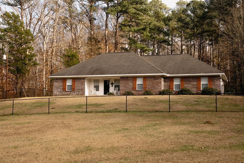 Photo of 34599 Ms 8, Gore Springs, MS 38929 (MLS # 162369)