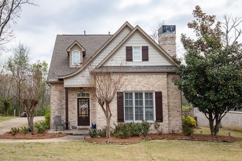 Photo of 139 Oxmoor Ridge Drive, OXFORD, MS 38655 (MLS # 167024)